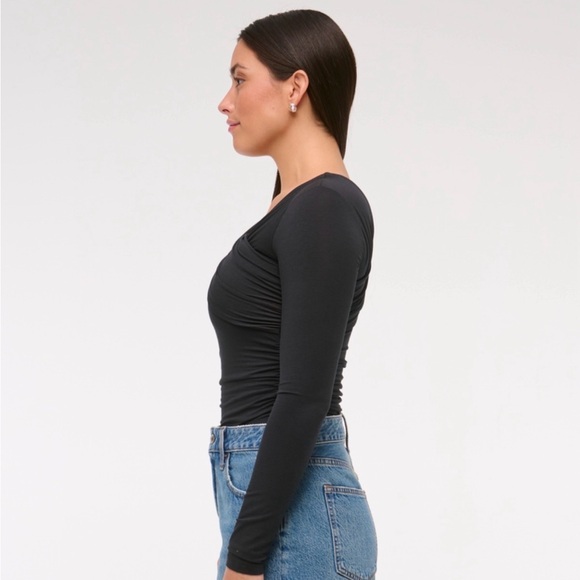 Curve Love High Rise Loose Short - Picture 4 of 8